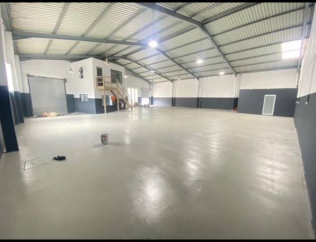 INDUSTRIAL PROPERTY TO RENT IN NORTH END